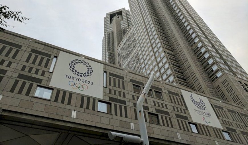 nipino.com Miraitowa and Someity – The 2020 Olympics Mascots article 2020 Olympics logo posters displayed at Tokyo Metropolitan Government Building