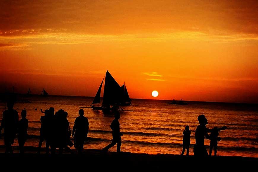 Boracay Island - A Tropical Paradise Ready to Welcome Explorers