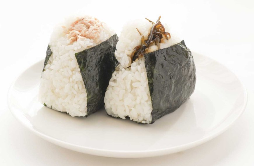 japans-favorite-rice-ball-delight-06