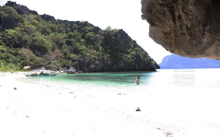 Island Hopping in El Nido
