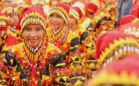 シヌログの活気に満ちた祭り