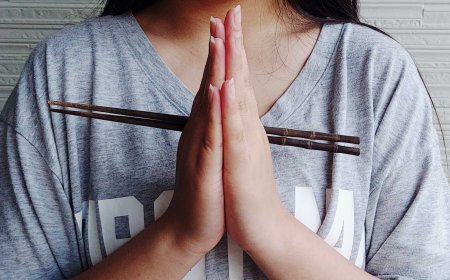 Understanding "いただきます" (Itadakimasu) in Japanese Culture