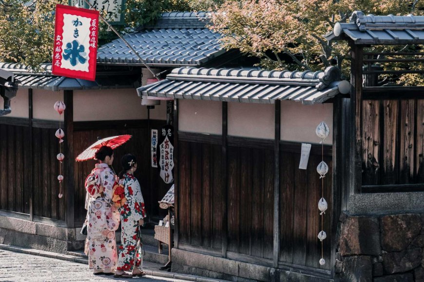 which-country-shares-japans-lifestyle-02