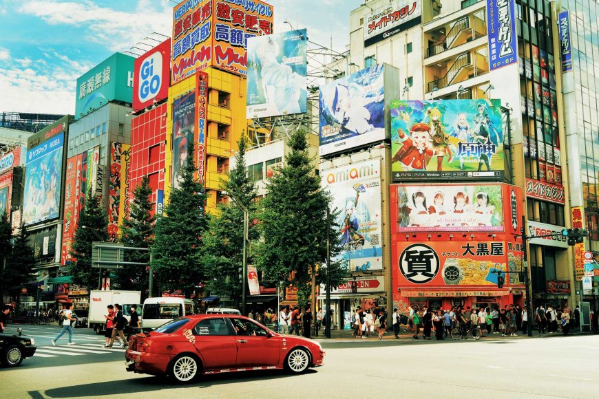 the-evolution-and-culture-of-otaku-in-japan-02