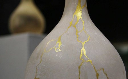 Kintsugi: Embracing Imperfection in Japanese Craftsmanship
