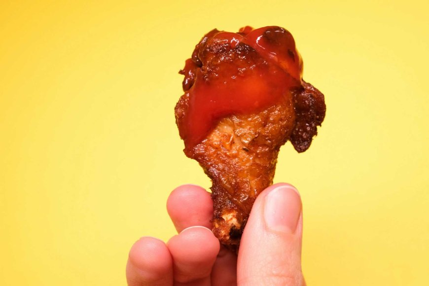 banana-ketchup-vs-tomato-ketchup-the-ketchup-debate-you-never-knew-you-needed-02