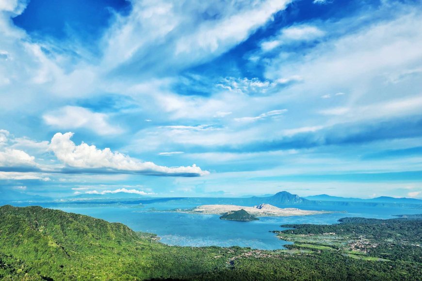 taal-volcano-beauty-danger-and-the-latest-signs-of-activity-02