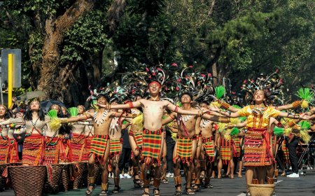 Philippine Cultural Immersion: A Guide to Experiencing the Country's Traditions and Customs