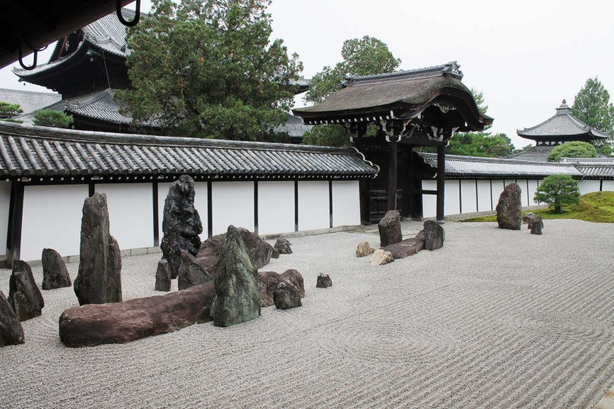 japanese-zen-gardens-the-art-of-peace-and-tranquility-04