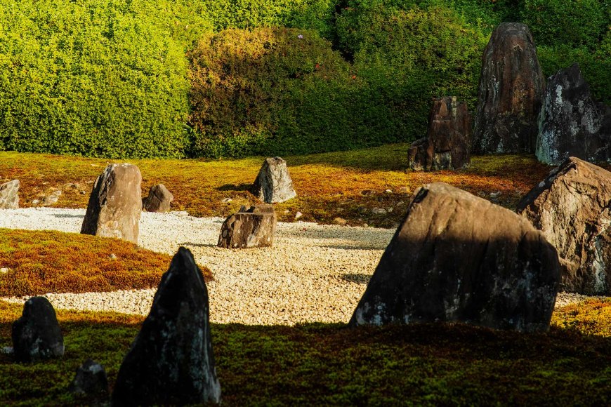 japanese-zen-gardens-the-art-of-peace-and-tranquility-06