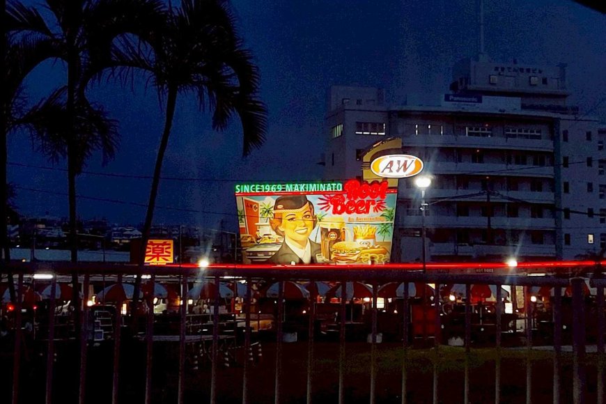 exploring-kokusai-dori-okinawas-international-street-of-culture-cuisine-and-commerce-03