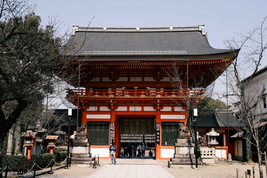 omamori-hatsumode-and-hope-how-japan-begins-the-year-with-faith-05