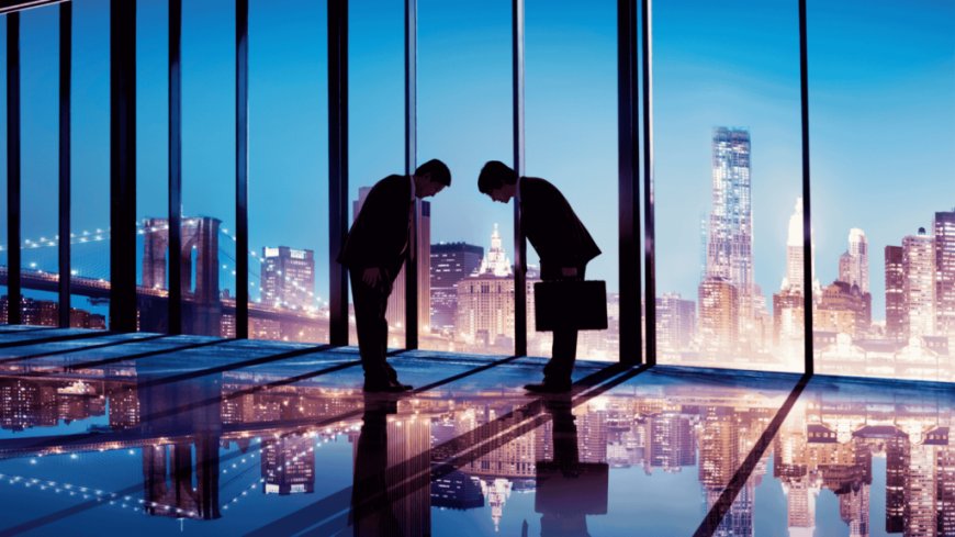 Bowing in Japan: When and How to Do It Properly