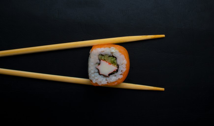 dining-etiquette-japan-what-not-to-do