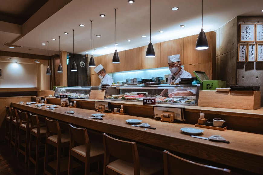 dining-etiquette-japan-what-not-to-do